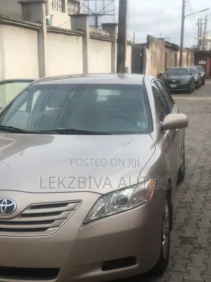 Toyota Camry 2.4 LE 2008 Gold