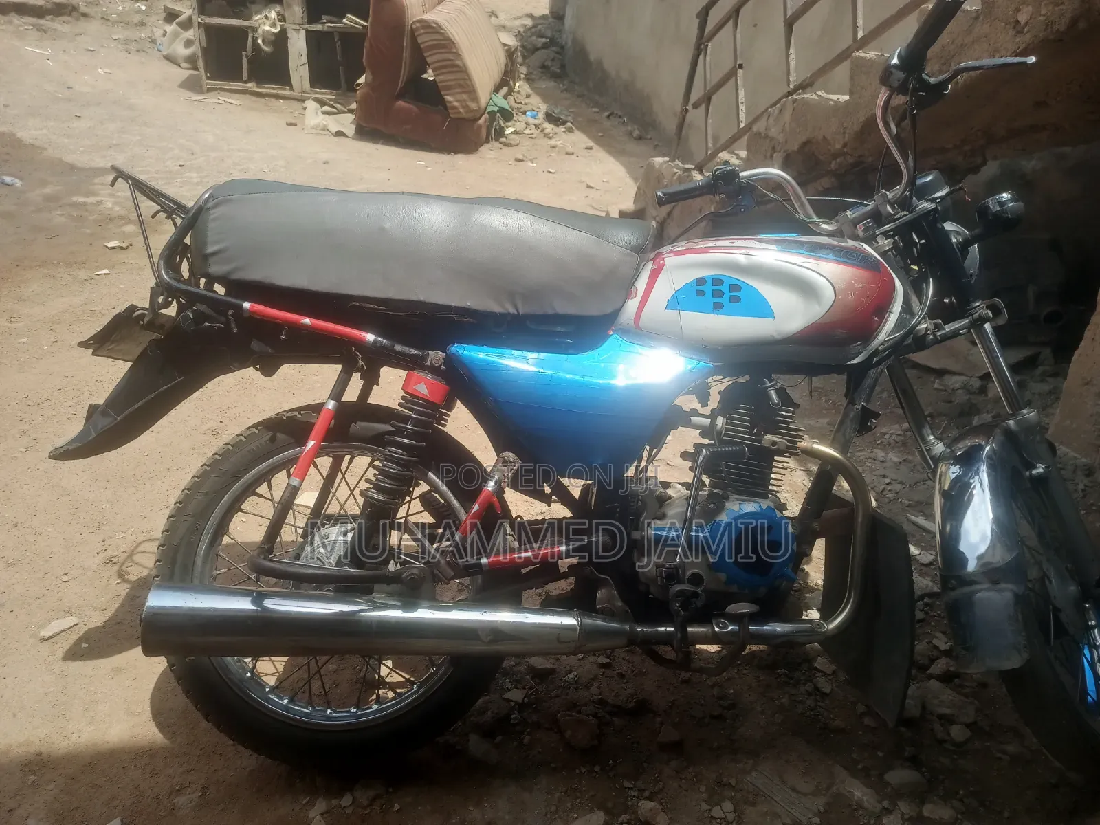 Bajaj Boxer 2023 Red