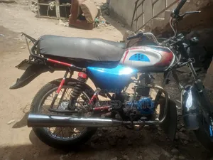 Bajaj Boxer 2023 Red