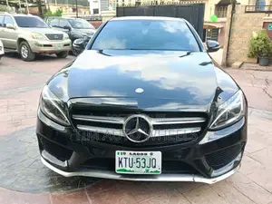 Mercedes-Benz C300 2015 Black