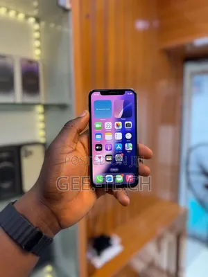 Apple iPhone X 64 GB White