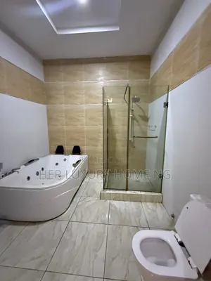 1bdrm Shared Apartment in Oral Estate, Lekki Expressway for rent