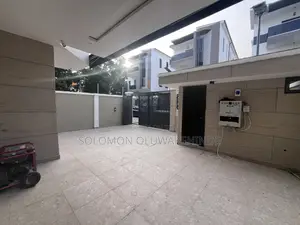 5bdrm Duplex in Ikeja Gra for sale