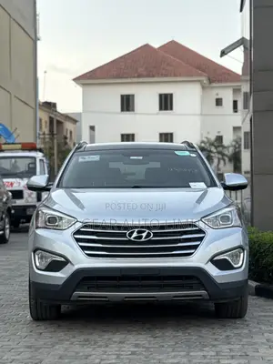 Hyundai Santa Fe Limited 4dr SUV AWD (3.3L 6cyl 6A) 2015 Silver