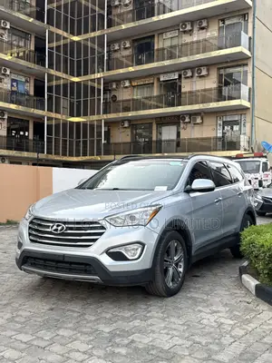Hyundai Santa Fe Limited 4dr SUV AWD (3.3L 6cyl 6A) 2015 Silver
