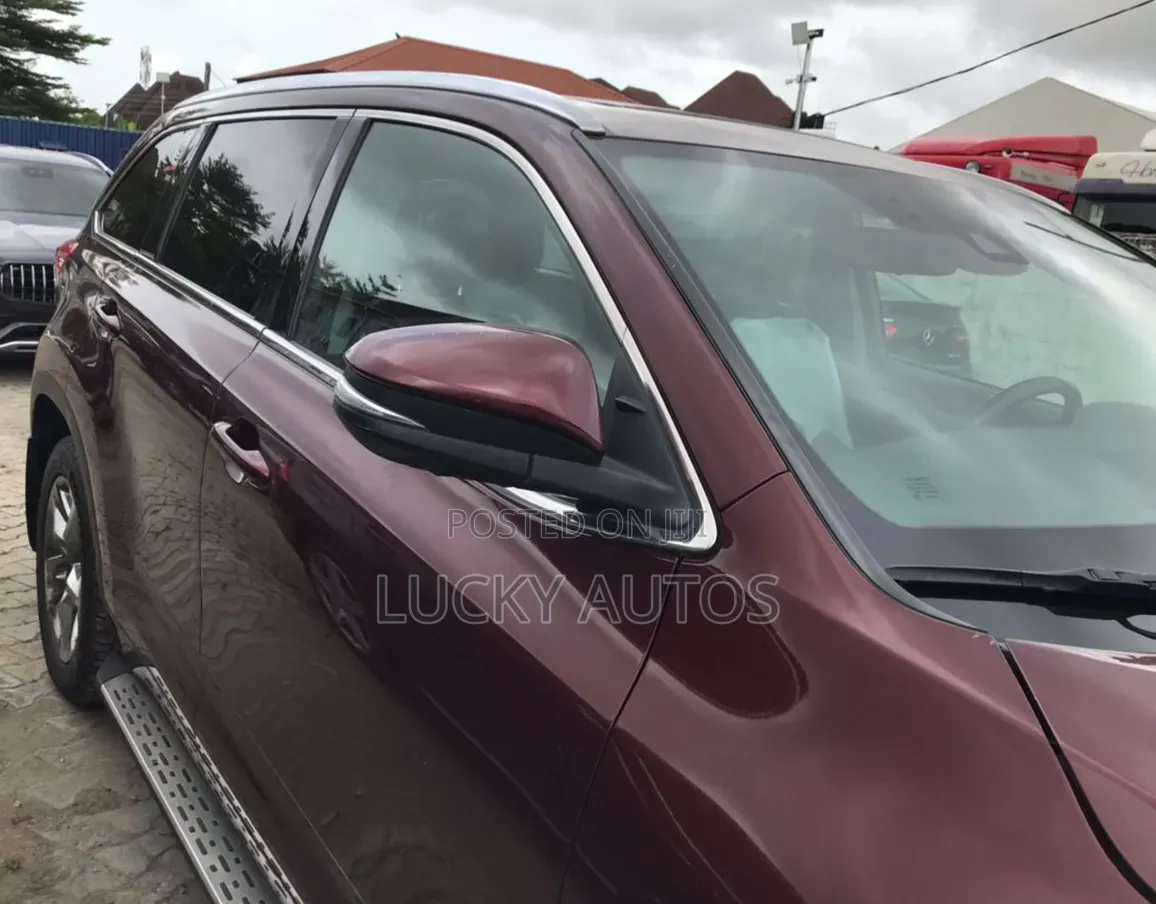 Toyota Highlander 2019 Red