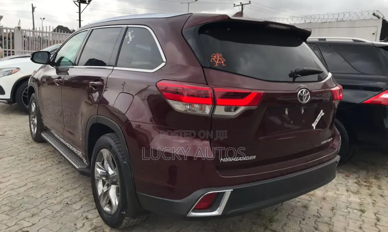 Toyota Highlander 2019 Red