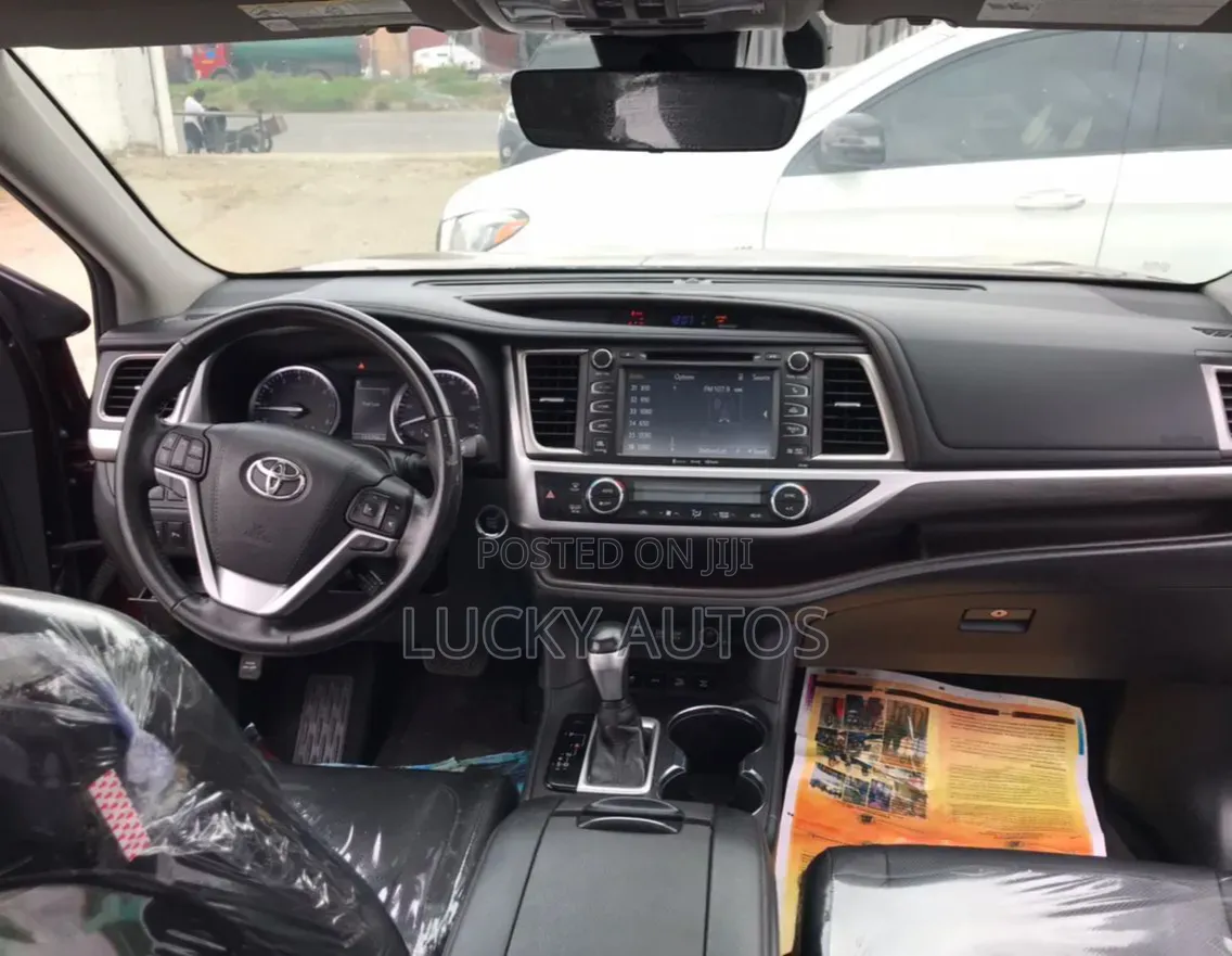 Toyota Highlander 2019 Red