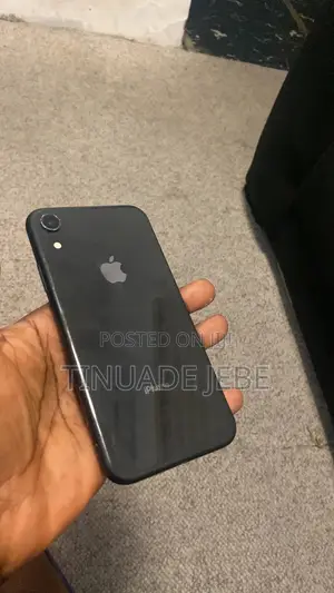 Apple iPhone XR 64 GB Black