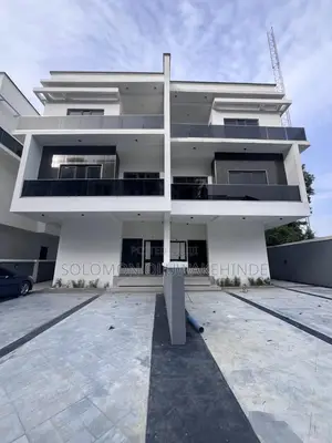 5bdrm Duplex in Ikeja Gra for sale