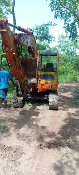 Doosan Solar 55v Mini Excavator With Hammer Line