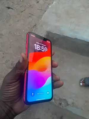 Apple iPhone 11 64 GB Red