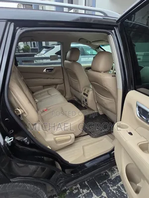Nissan Pathfinder 2015 Black