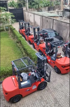 Heli Cpcd30 3-Ton Diesel Forklifts, Often Used for Heavy-Duty