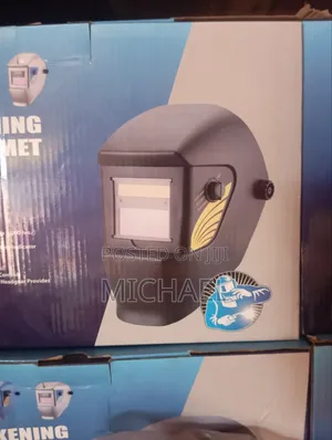 Automatic Darkening Welding Helmet