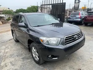 Toyota Highlander Sport 2010 Gray