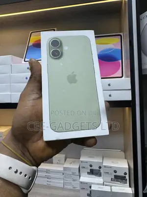New Apple iPhone 17 256 GB Green