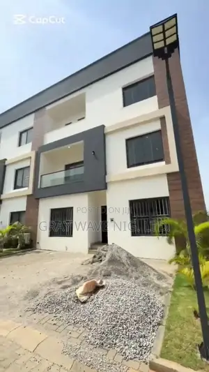 5bdrm Duplex in Jahi for rent