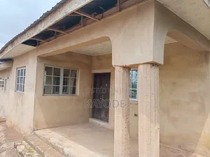 3bdrm Bungalow in Behind Kemta Housing, Abeokuta South for sale