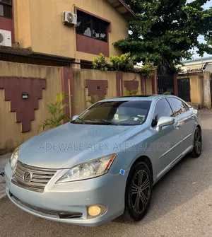 Lexus ES 350 2011 Blue