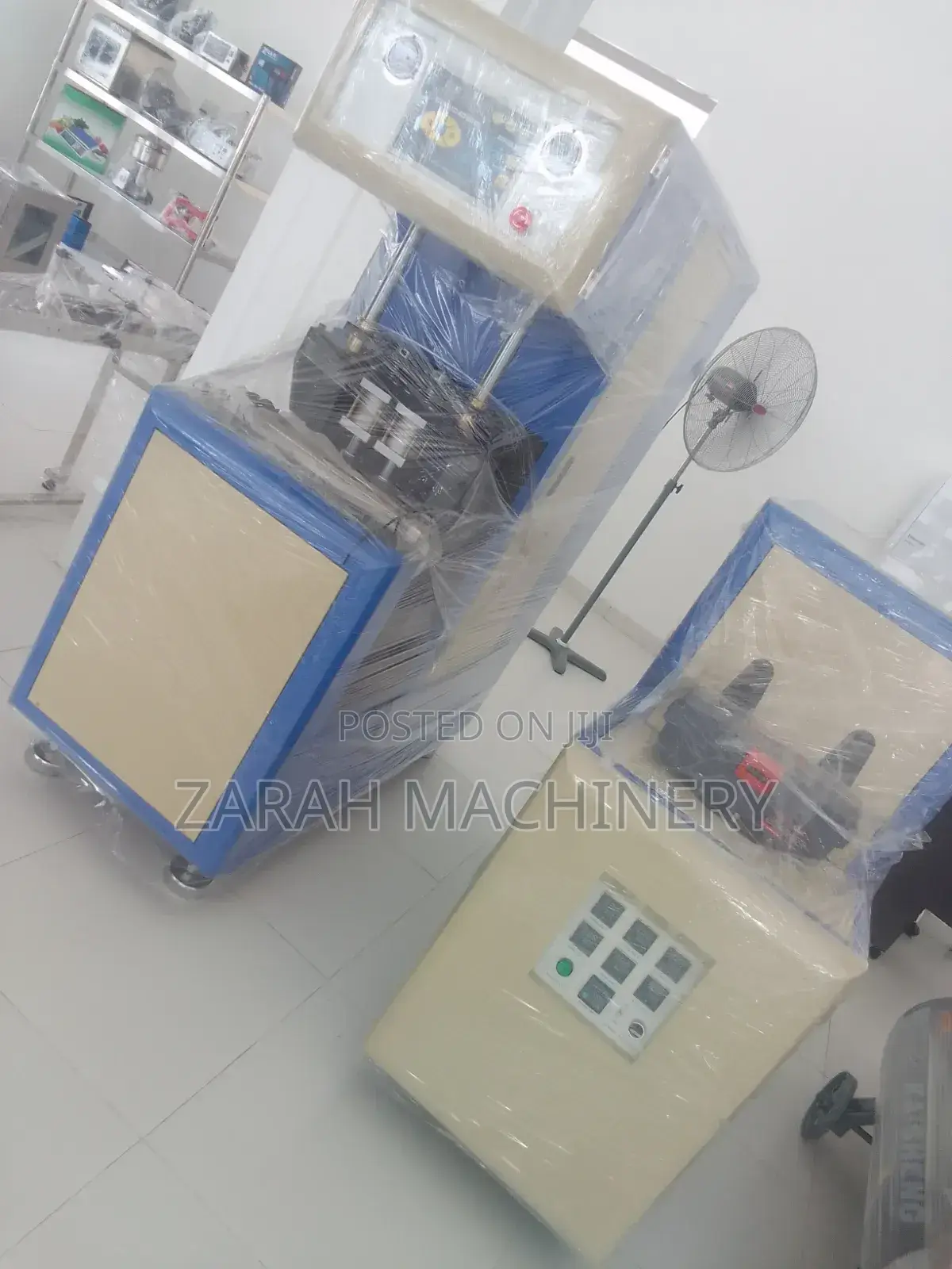 Pet Blow Machine Plastic Bottle Machine
