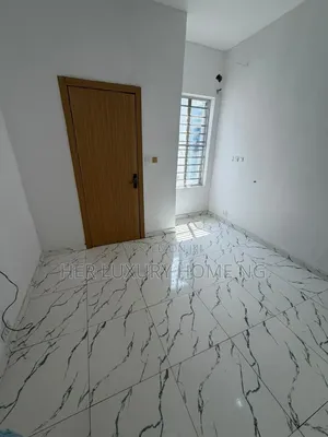 1bdrm Shared Apartment in Royal Pine Estate, Lekki Expressway for rent