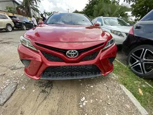 Toyota Camry SE Nightshade FWD 2020 Red