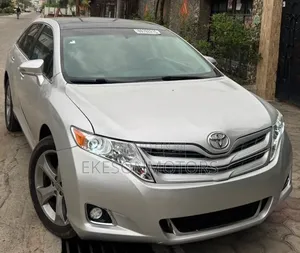 Toyota Venza XLE 2014 Silver