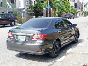 Toyota Corolla 2011 Gray