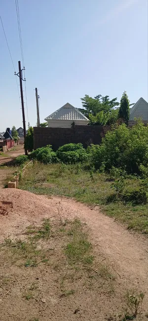 Quarter Plot for Sale at Rayfield Guratop
