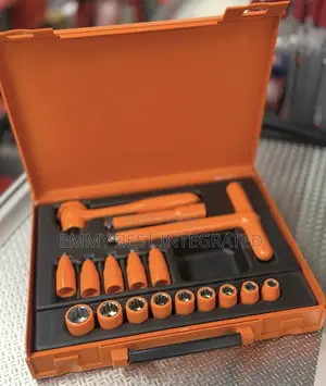 Facom 17-Piece Insulated Socket Set