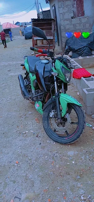 TVS Apache RTR 160 4V 2019 Green