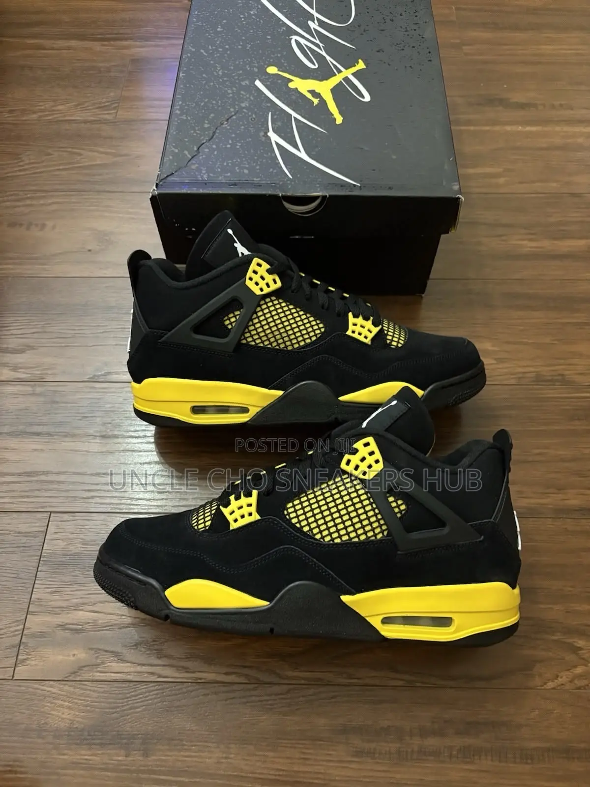 Air Jordan 4