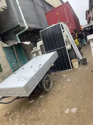 585watts Solar Panel