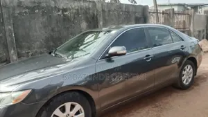 Toyota Camry LE 4dr Sedan (2.4L 4cyl 5A) 2008 Gray