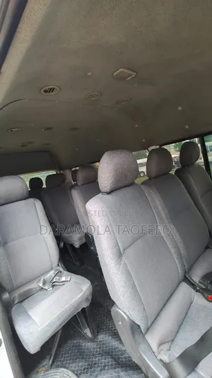 Toyota HiAce 2013 White