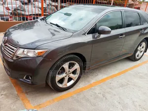 Toyota Venza V6 AWD 2010 Gray
