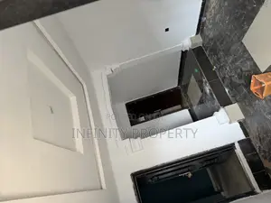 2bdrm Block of Flats in Pz Estate, Benin City for rent