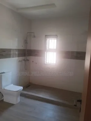 5bdrm Townhouse/Terrace in Guzape Main for sale