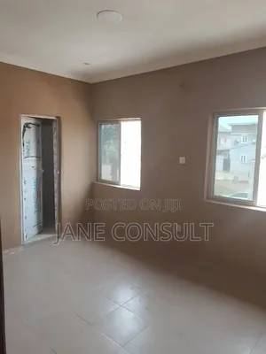 3bdrm Block of Flats in Peace Estate Baruwa for rent
