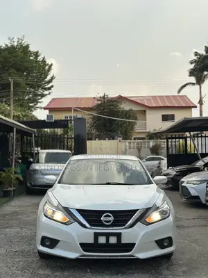 Nissan Altima 2016 White