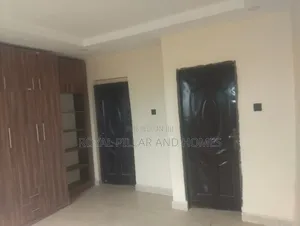 4bdrm Townhouse / Terrace in Brains And Hammer, Life Camp for rent