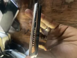 Apple iPhone 11 Pro Max 64 GB Gold