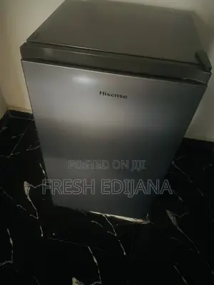 Neatly Used Fridge For Sell At Affordable Price.