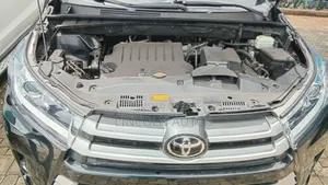 Toyota Highlander XLE 4dr SUV (3.5L 6cyl 6A) 2015 Matt Black