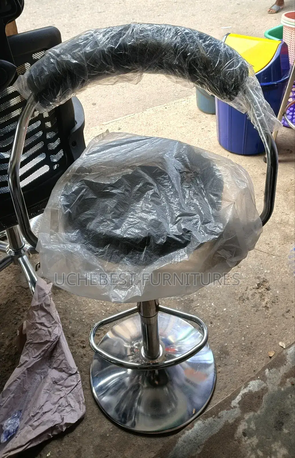 Barb Stool
