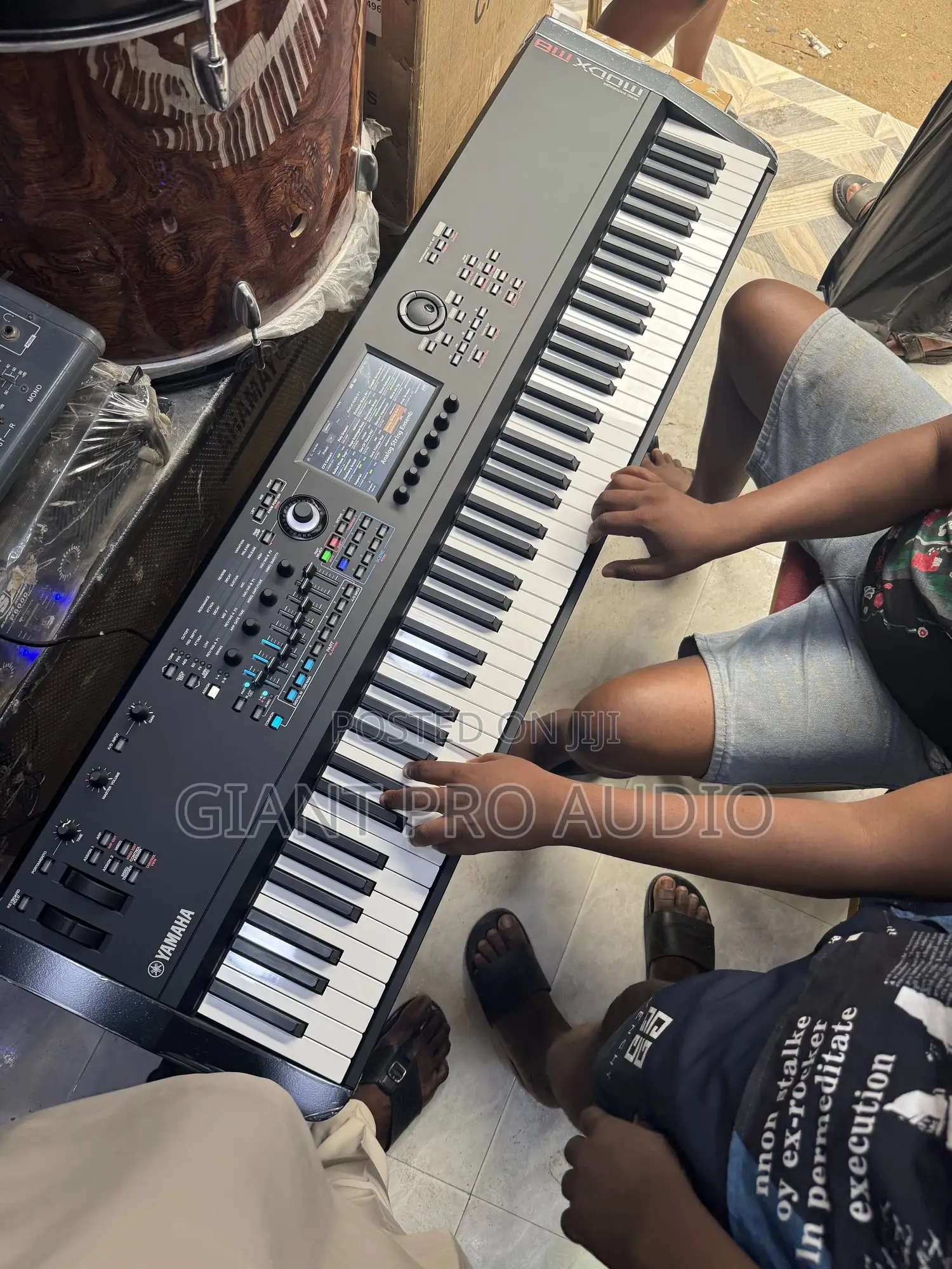Yamaha Modx M8 Keyboard (Music Synthesizer)