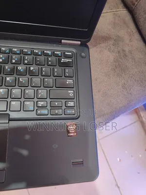 Laptop Dell Latitude 7450 16GB Intel Core i7 SSD 256GB
