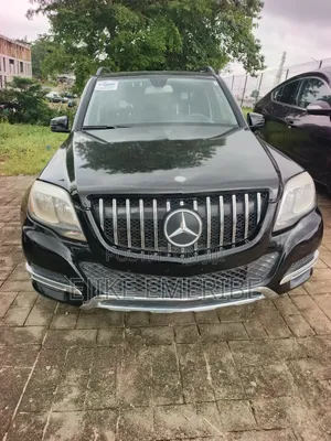 Mercedes-Benz GLK-Class Base GLK 350 4dr AWD 4MATIC (3.5L 6cyl 7A) 2015