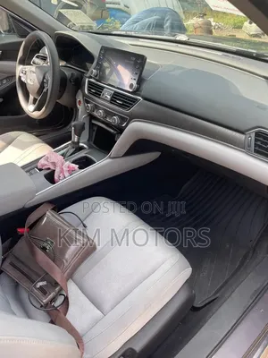 Honda Accord Sport (2.0L 4cyl Turbo 6M) 2019 Gray